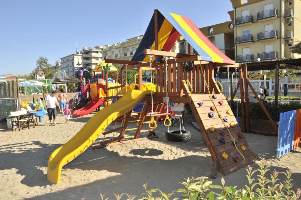 Hotel Costaverde Cesenatico Exterior foto